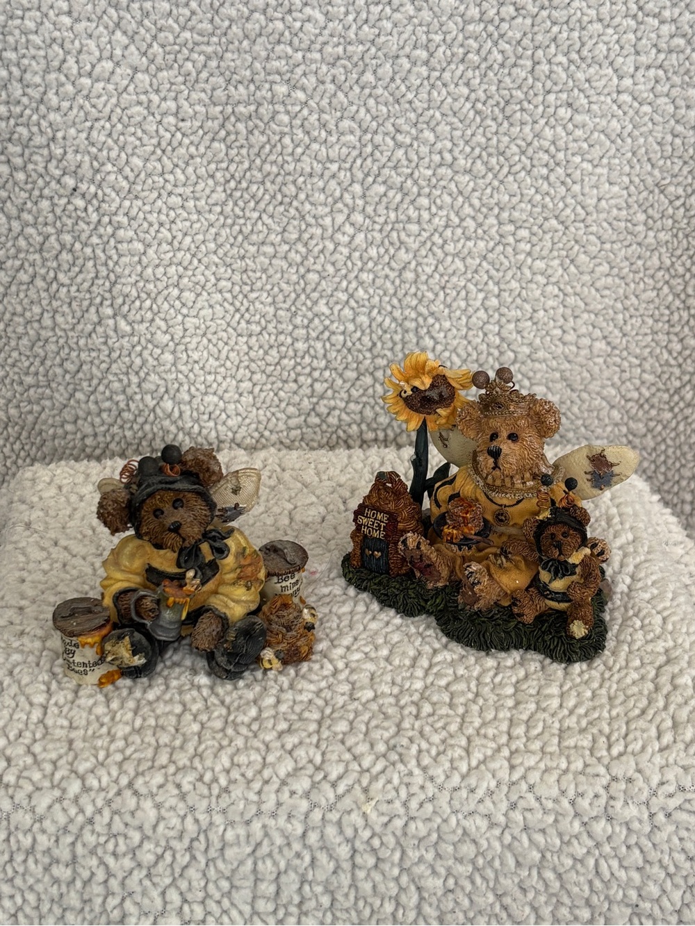 Boyds Bears Yellow Sunflower Harvest Bear and Bee Bear Figurine Pair